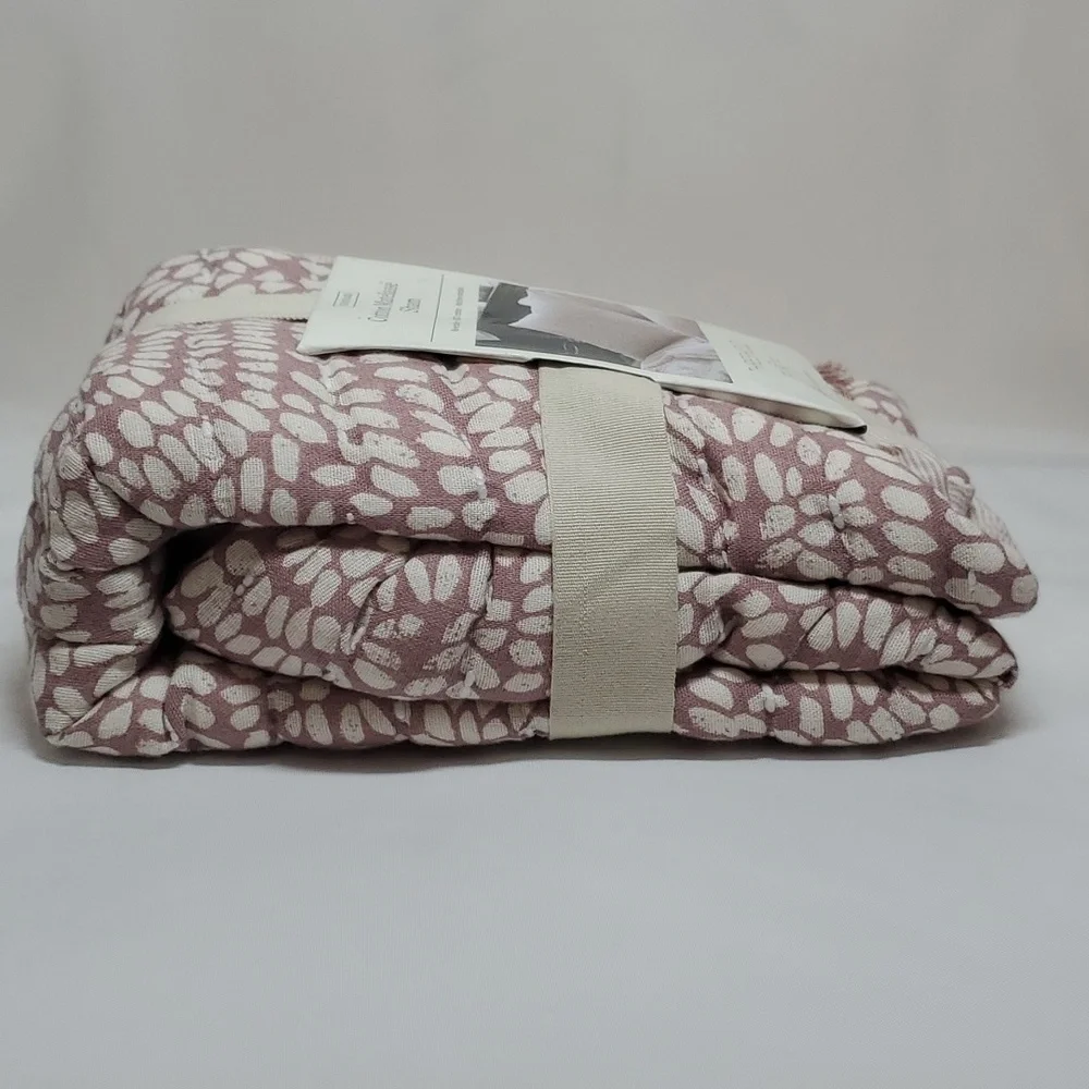 🎉$3 WITH PURCHASE🎉Threshold STD Boho Reversible Matelasse Swirl Quilted Sham - Picture 15 of 16